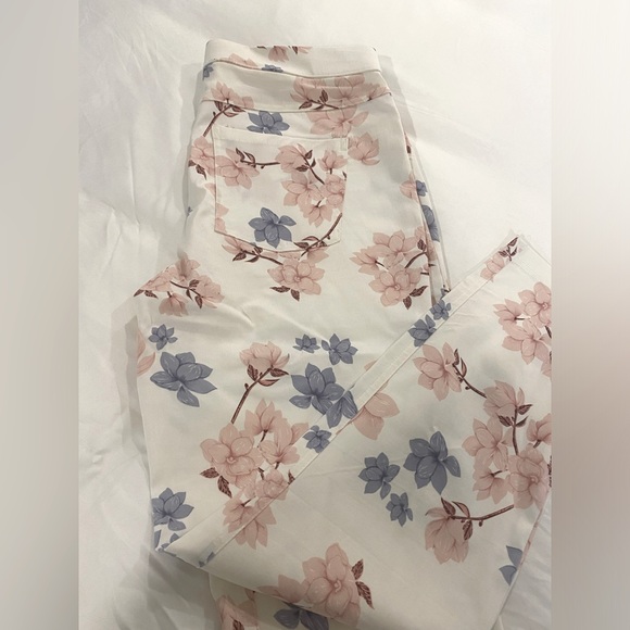 Orange stretch jean - Picture 2 of 3